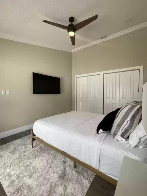 Alluring Luxury Oasis, Modern Comfort & Relaxation Wellington Ngoại thất bức ảnh